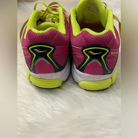 Saucony Pink & Neon Ignition 4 Running Shoes Sz 9.5 - Picture 6 of 9